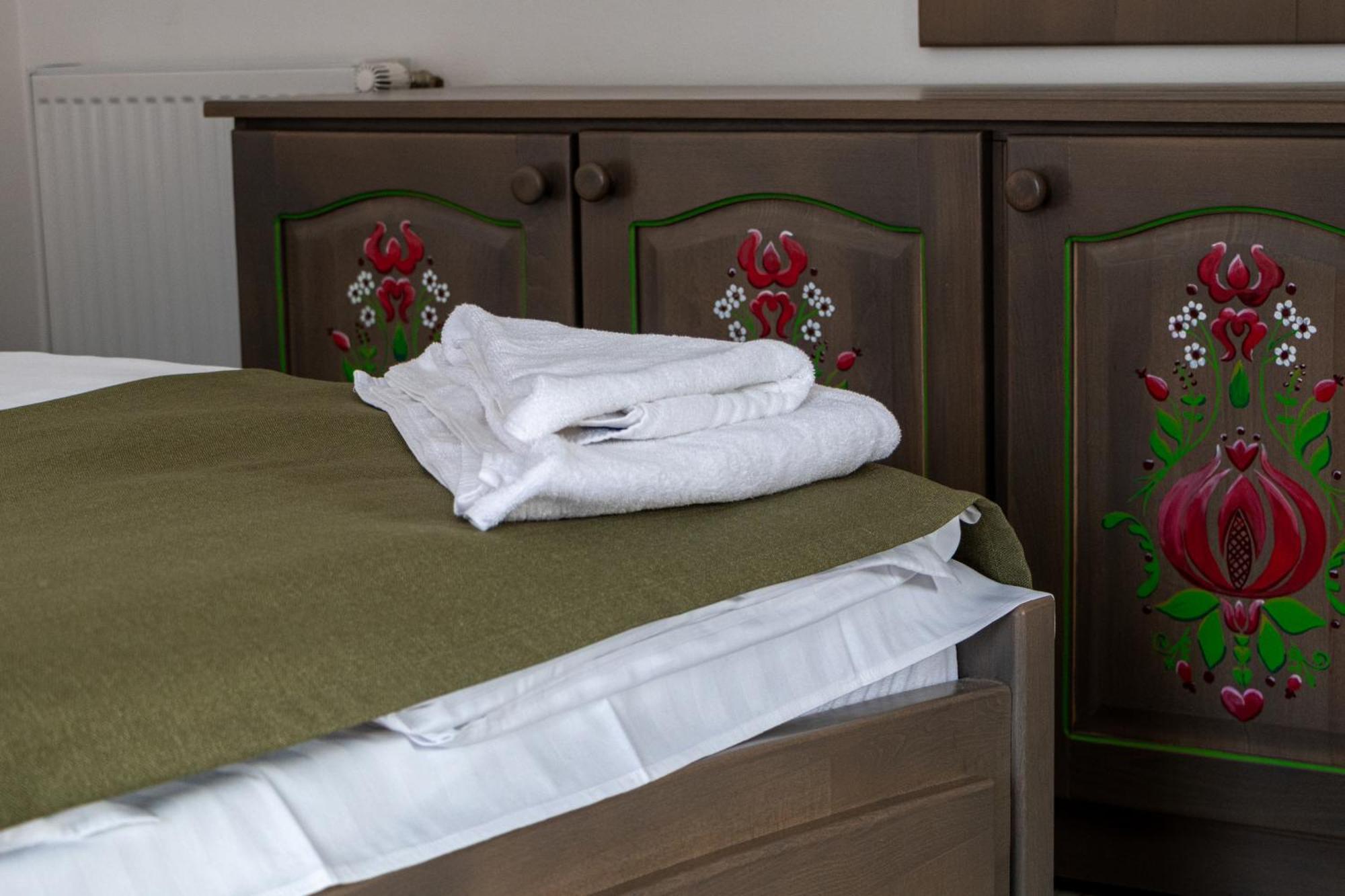 Patakmenti Panzio Spa Corund  Extérieur photo