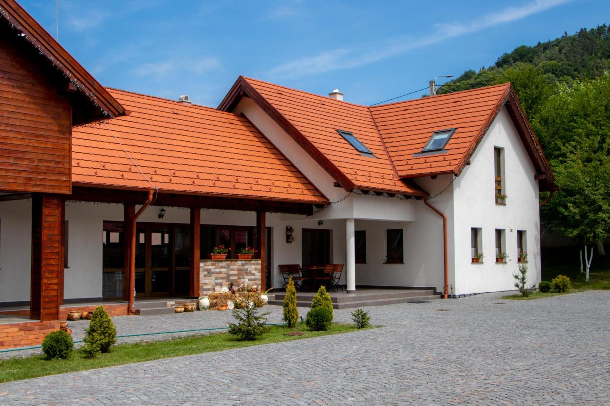 Patakmenti Panzio Spa Corund  Extérieur photo