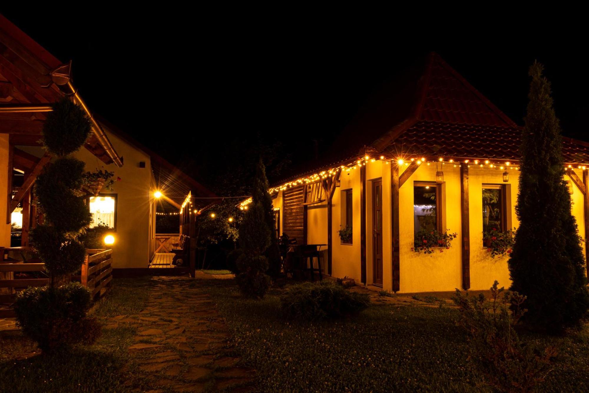 Patakmenti Panzio Spa Corund  Extérieur photo