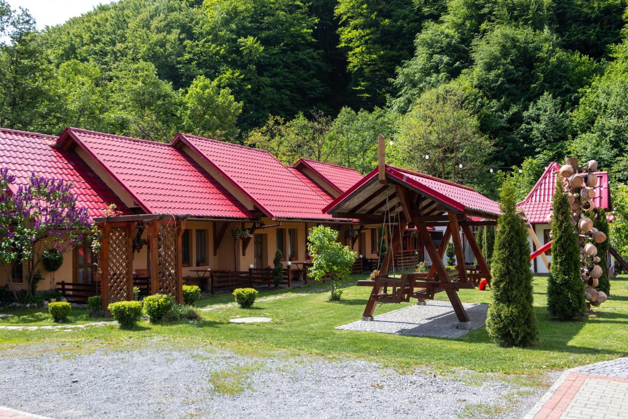 Patakmenti Panzio Spa Corund  Extérieur photo
